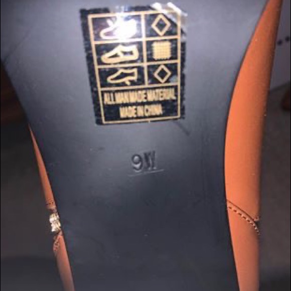 Brown Boots - Picture 3 of 4